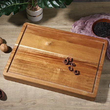 Acacia cutting board