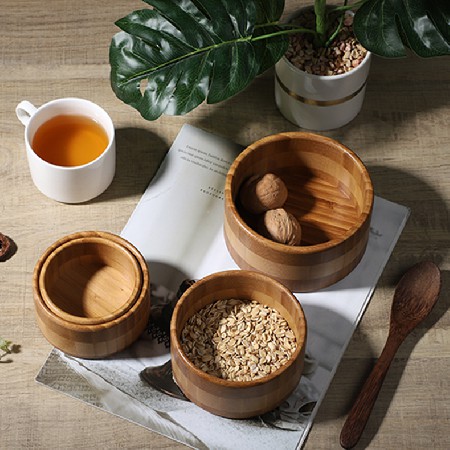 Bamboo measuring cup