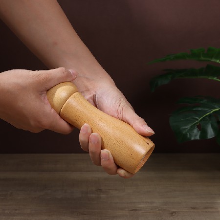 Beech pepper grinder