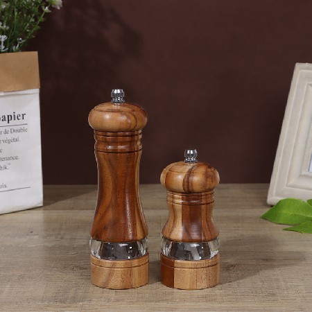 Acacia hand pepper grinding bottle