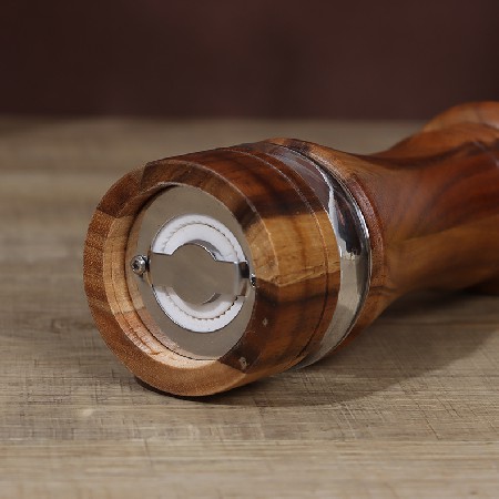 Acacia hand pepper grinding bottle